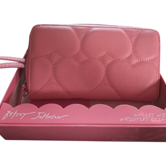Betsey Johnson Pink Quilted Wallet & Wristlet -NWT - Picture 2 of 6